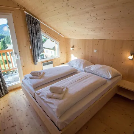 シャレー Luxury Holiday In Steiermark, With Terrace ホーエンタウアーン